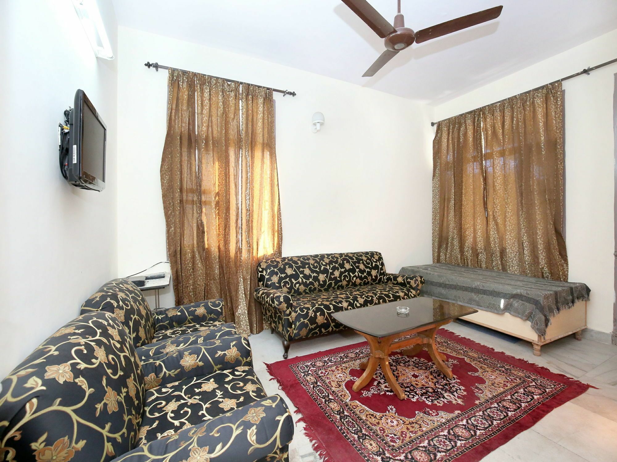 Elegant 3Bhk Abode In Shoghi, Shimlaアパートメント エクステリア 写真