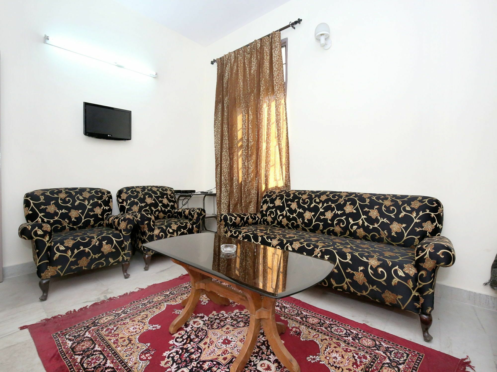 Elegant 3Bhk Abode In Shoghi, Shimlaアパートメント エクステリア 写真